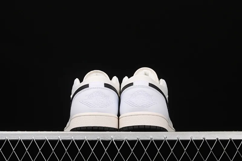 All categories Air Jordan Jordan series basketball shoes Air Jordan 1 Low Air Jordan AJ1 Low AJ1 Joe 1 low white and black canvas splicing DC3533-100